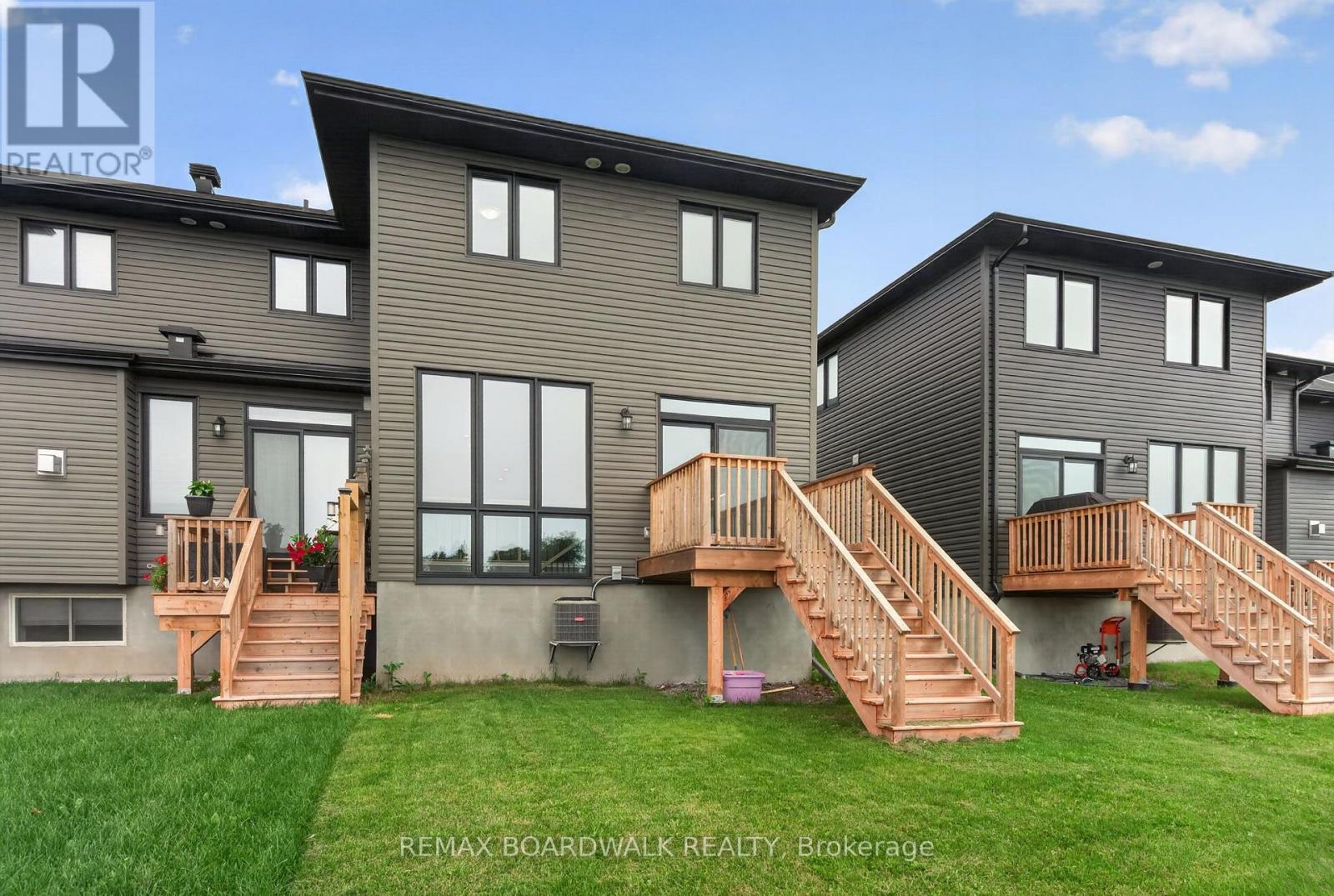 47 ODONOVAN DRIVE - 31