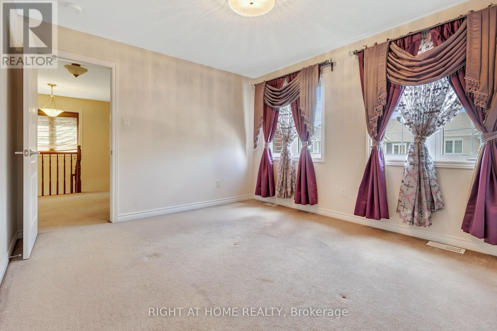 209 RIVERTREE STREET - 27