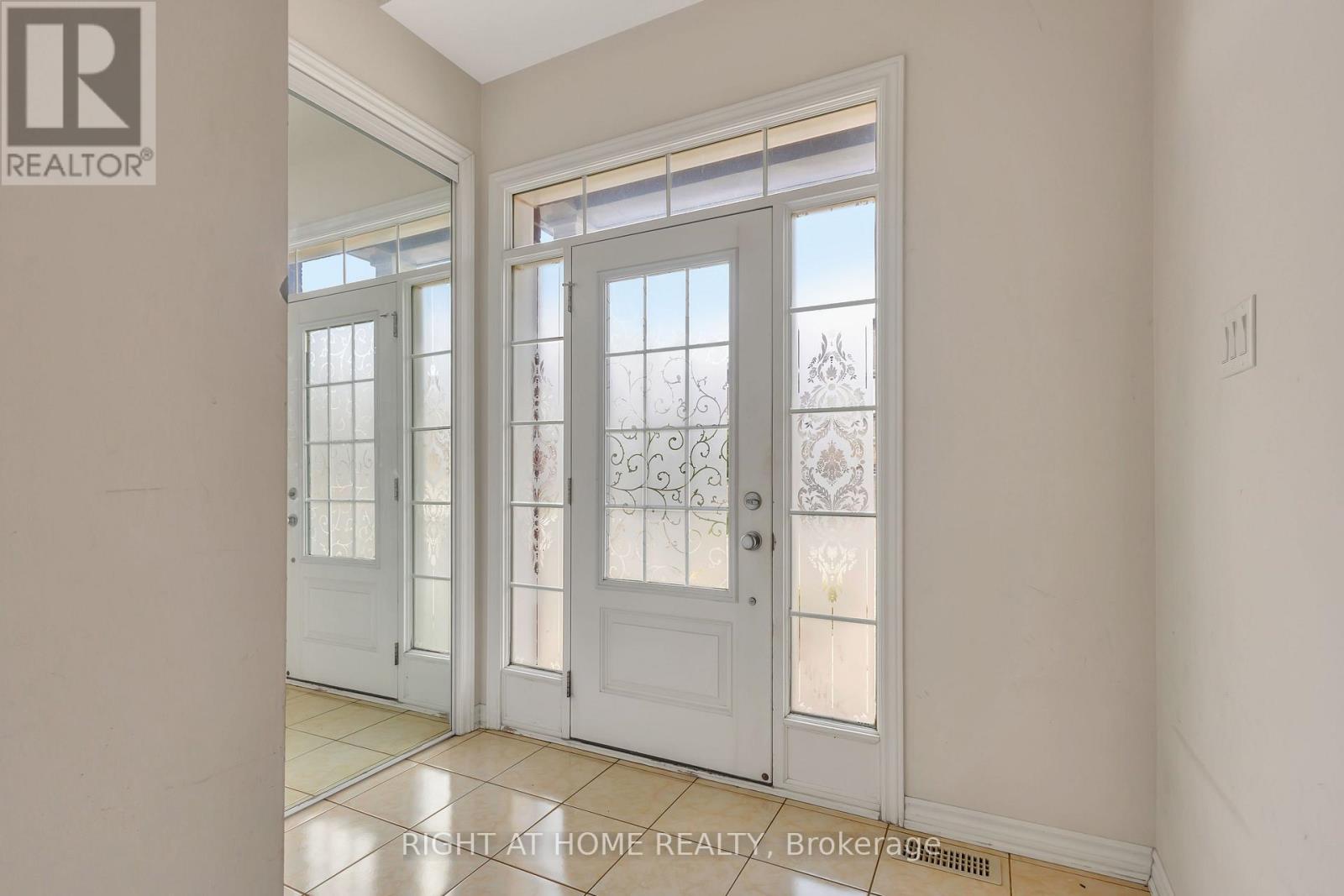 209 RIVERTREE STREET - 3