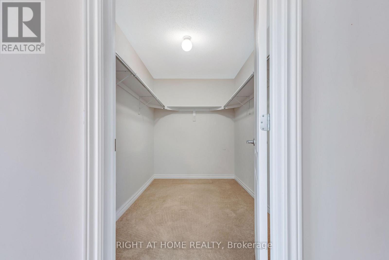 209 RIVERTREE STREET - 36