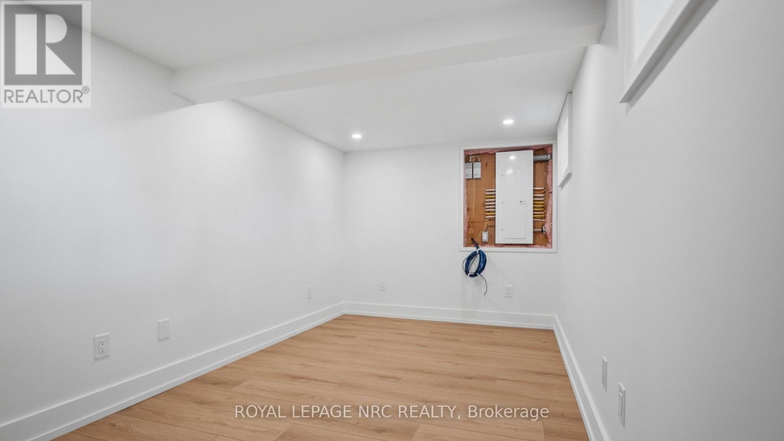 47 DERBY ROAD - 30