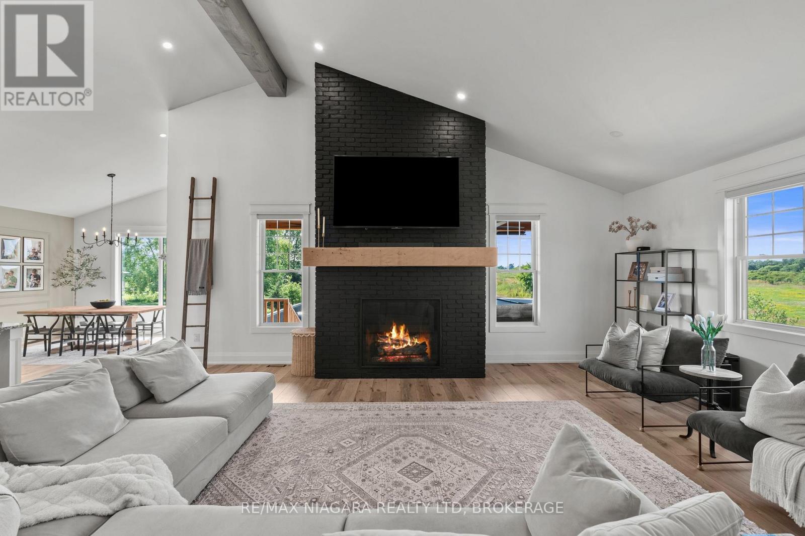 1519 MERRITTVILLE - Image 14