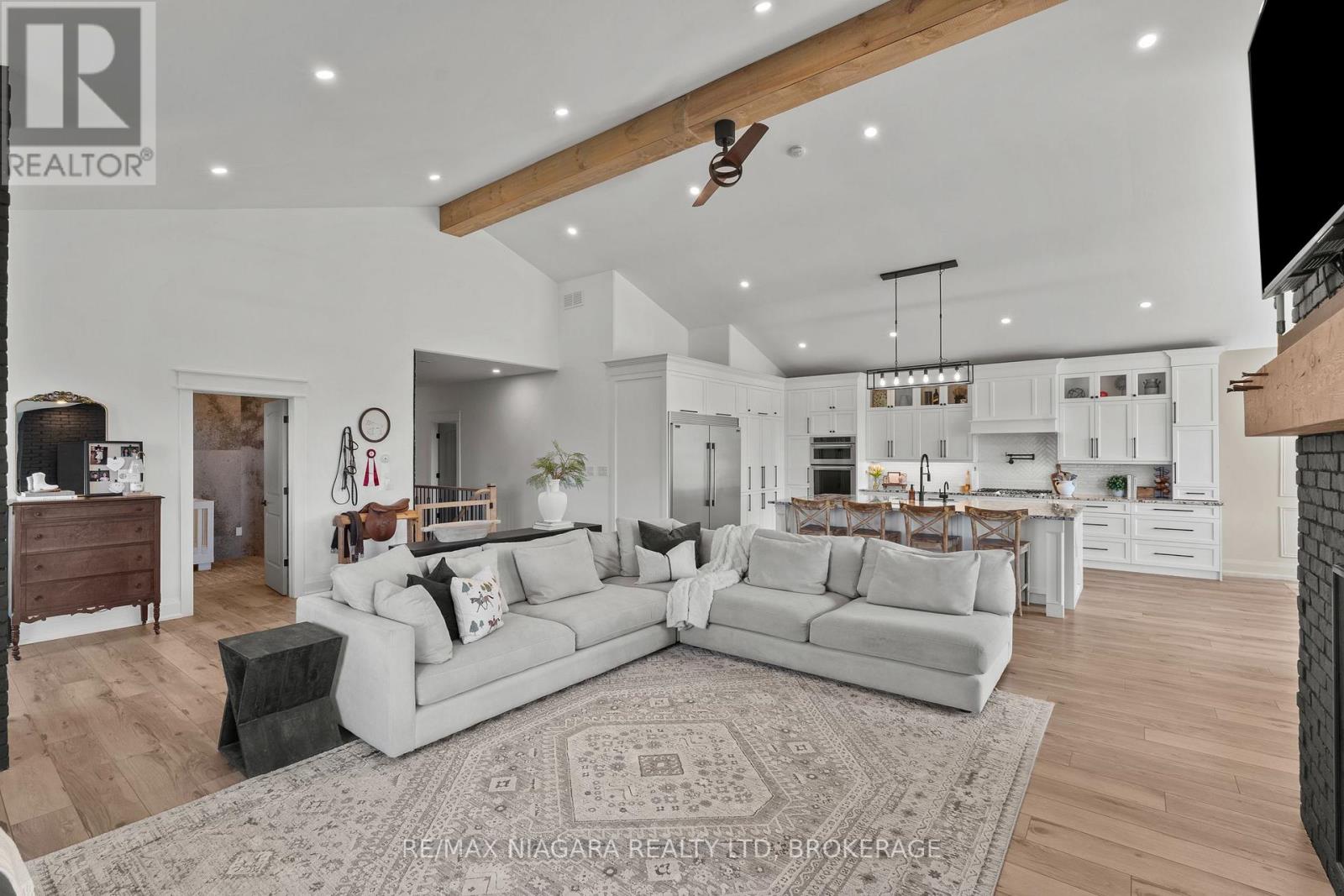 1519 MERRITTVILLE - Image 20