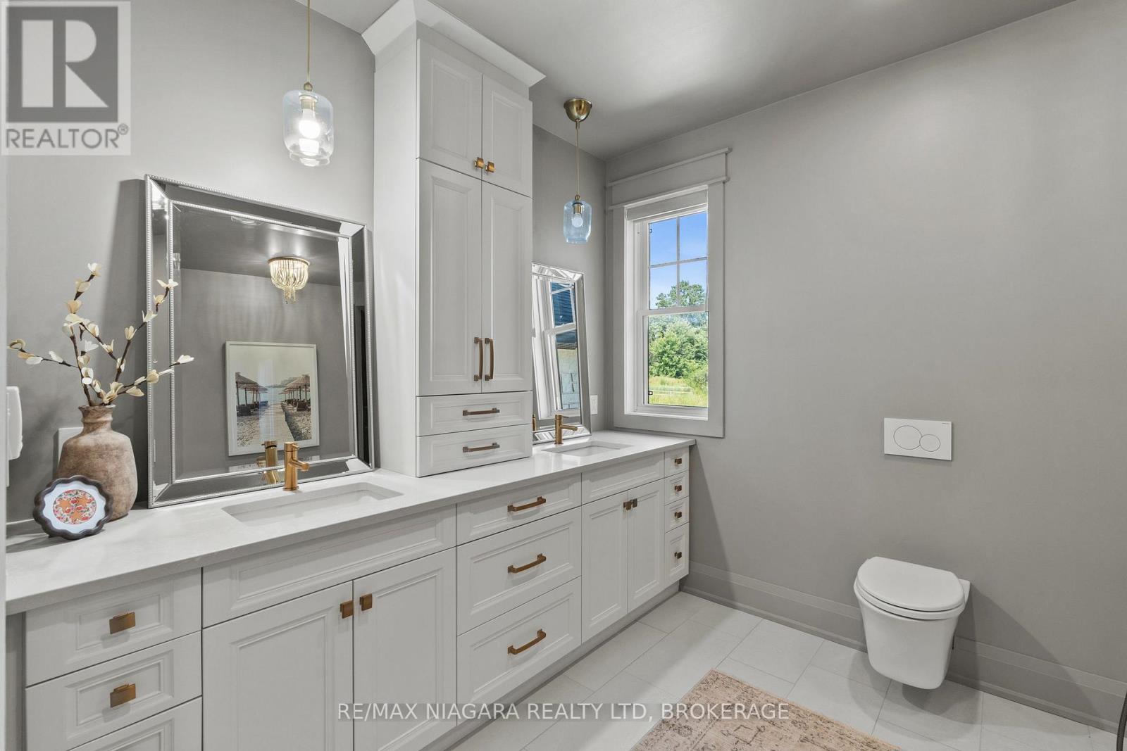 1519 MERRITTVILLE - Image 24