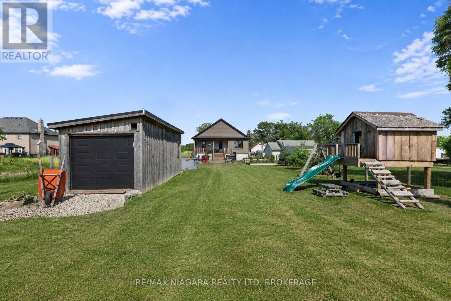 1519 MERRITTVILLE - Image 43