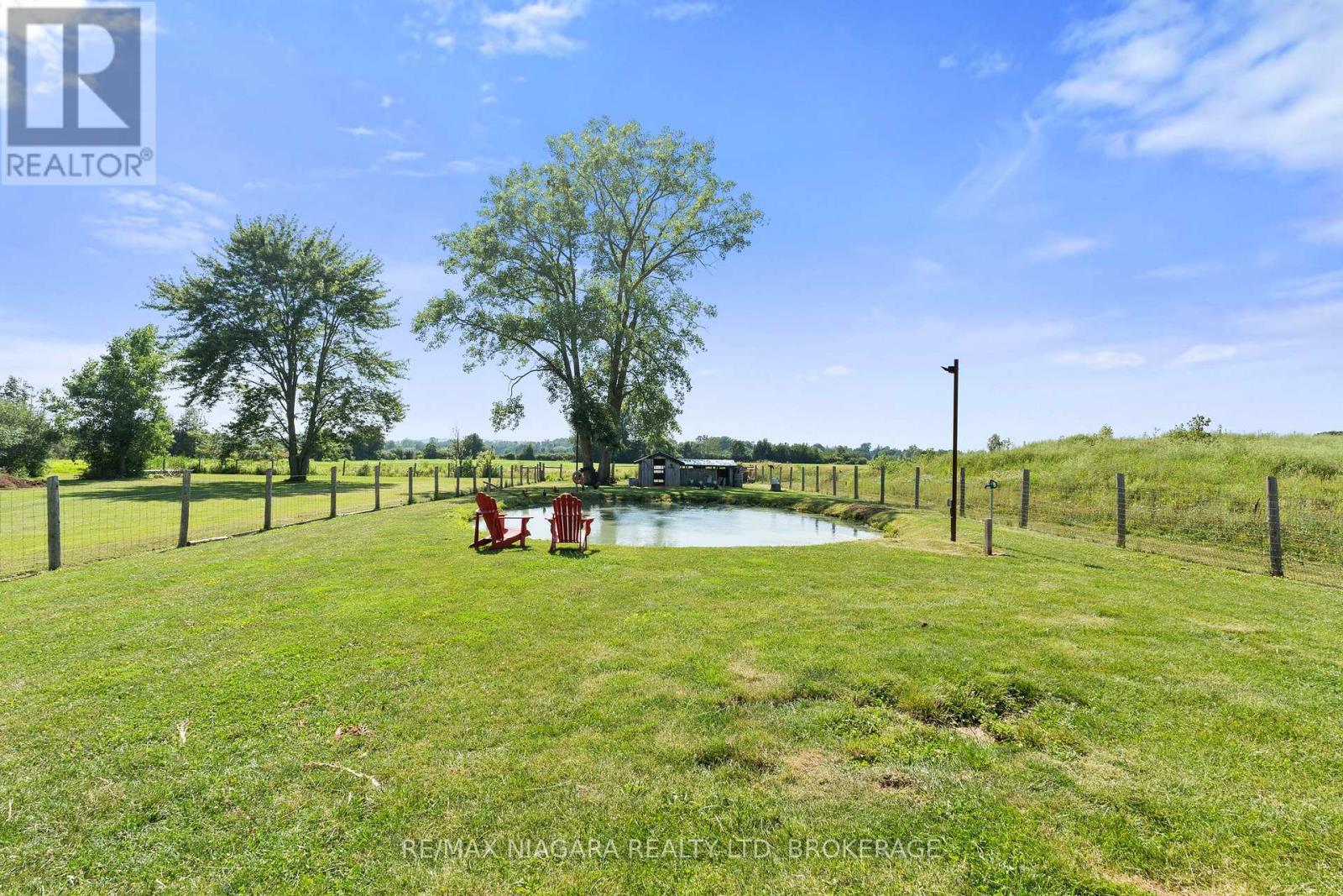 1519 MERRITTVILLE - Image 44