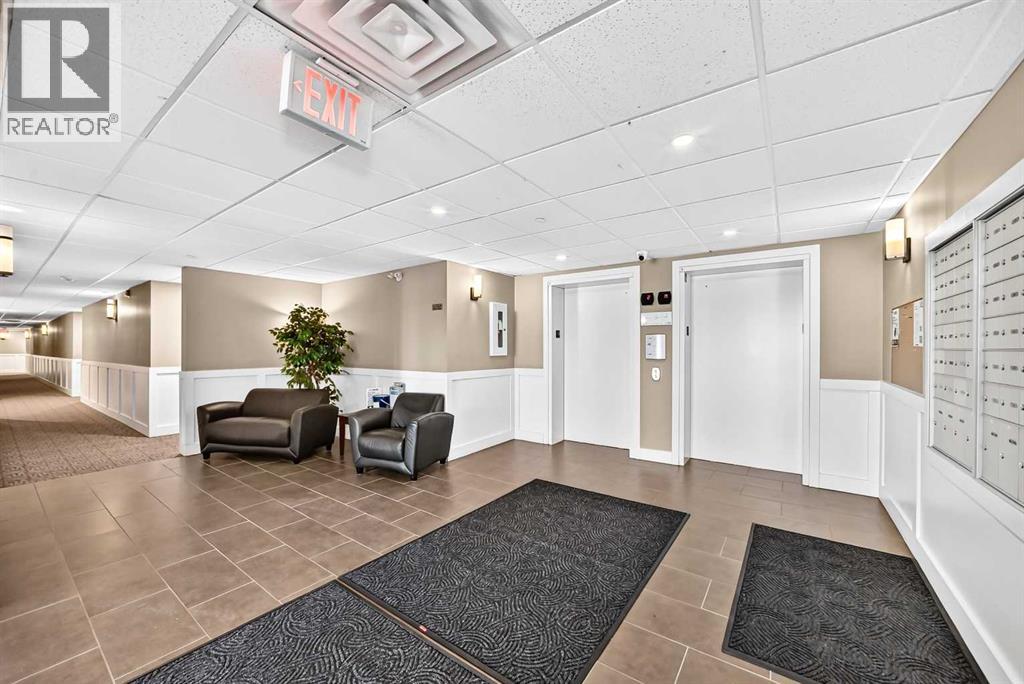#113 1005A Westmount Drive - 17