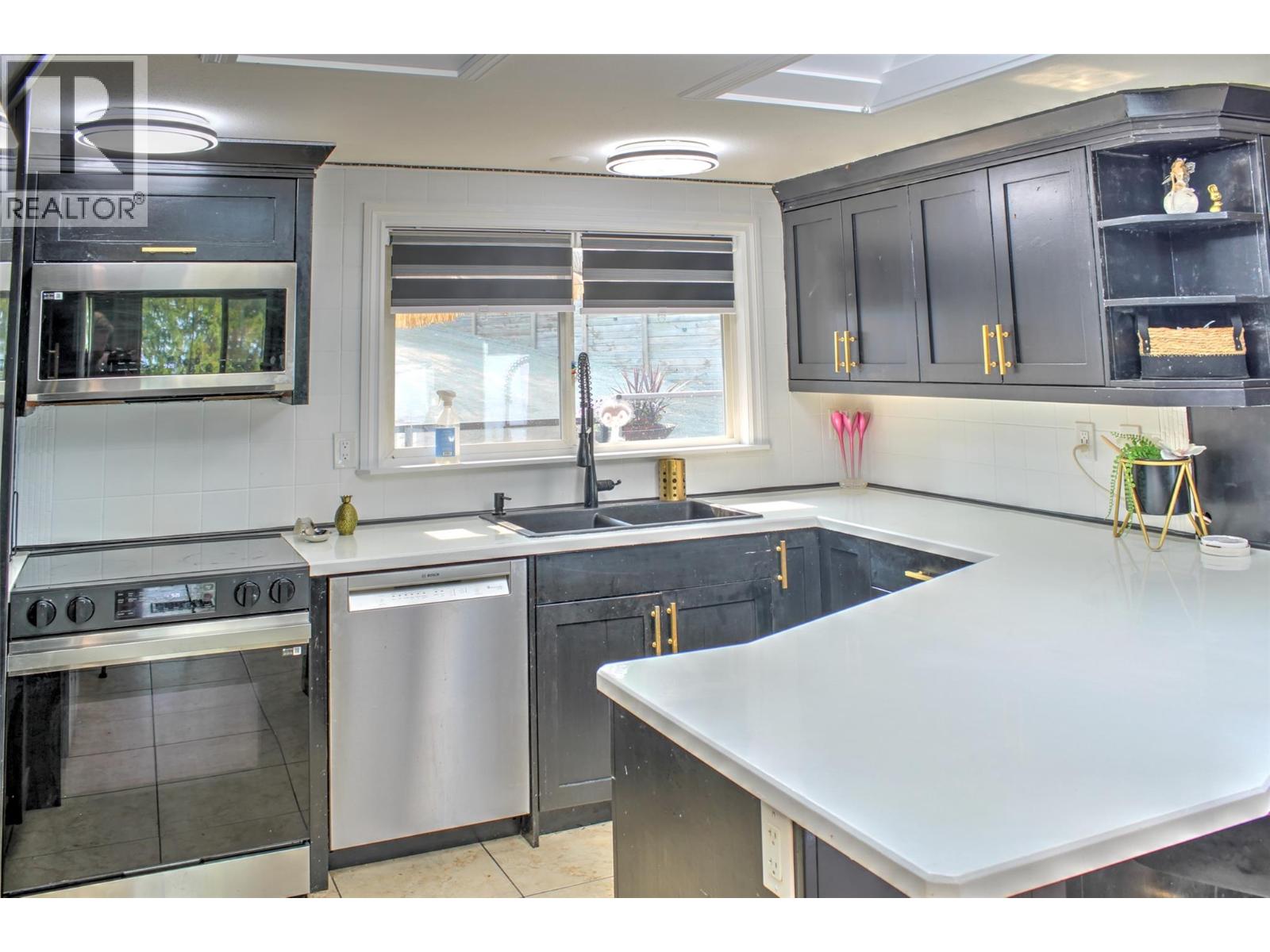 3731 Eagleview Road, Blind Bay