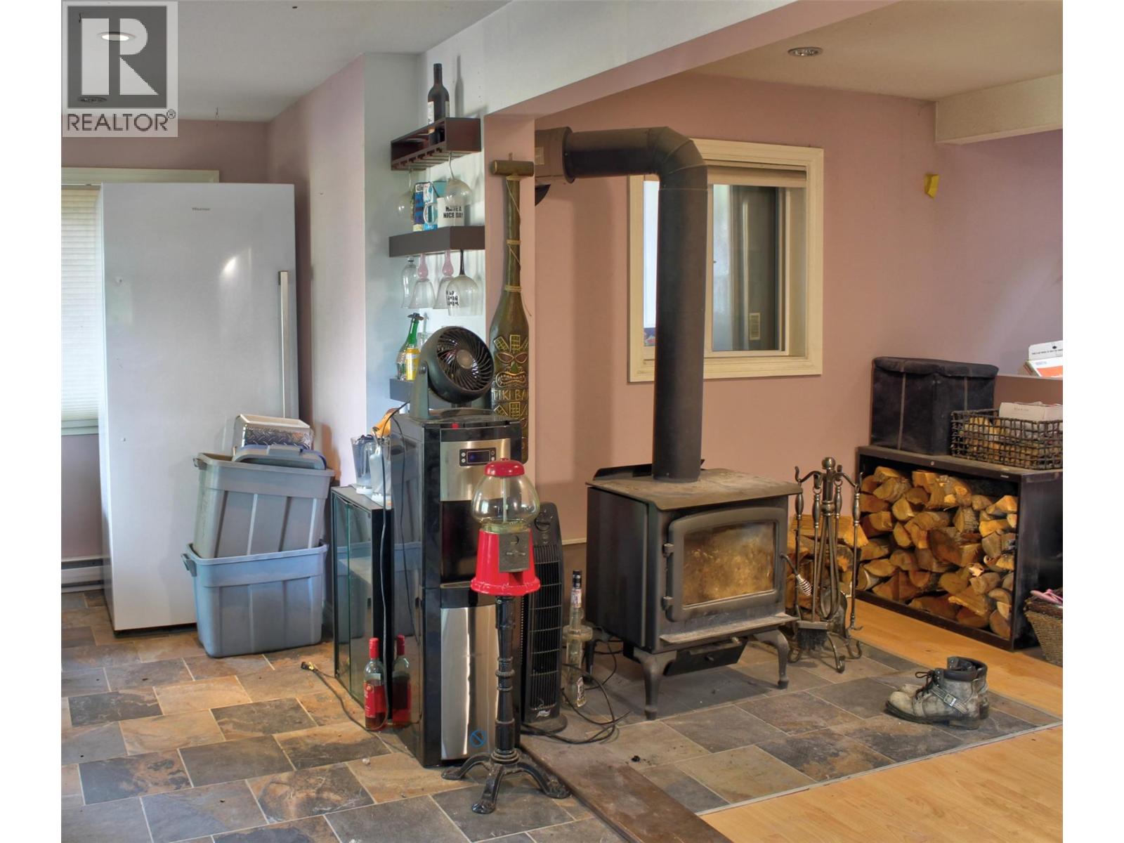 3731 Eagleview Road - 48