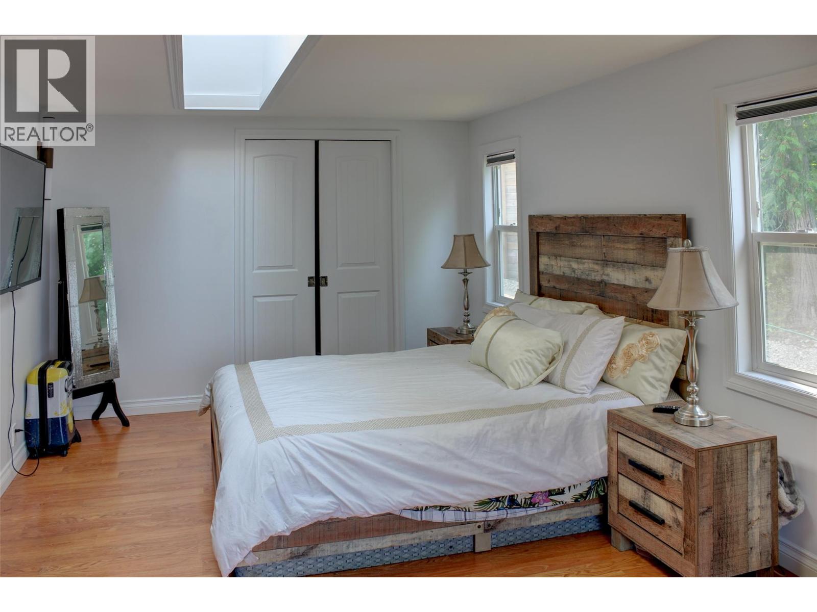 3731 Eagleview Road - 37