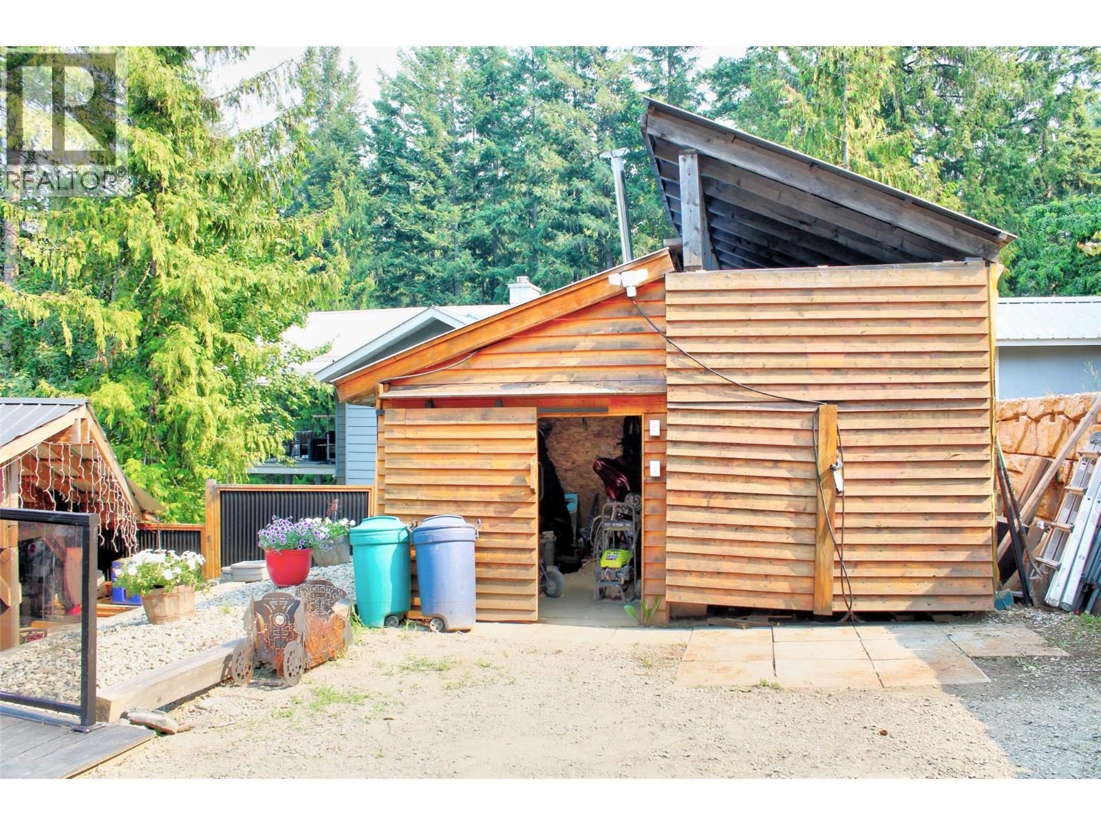 3731 Eagleview Road, Blind Bay