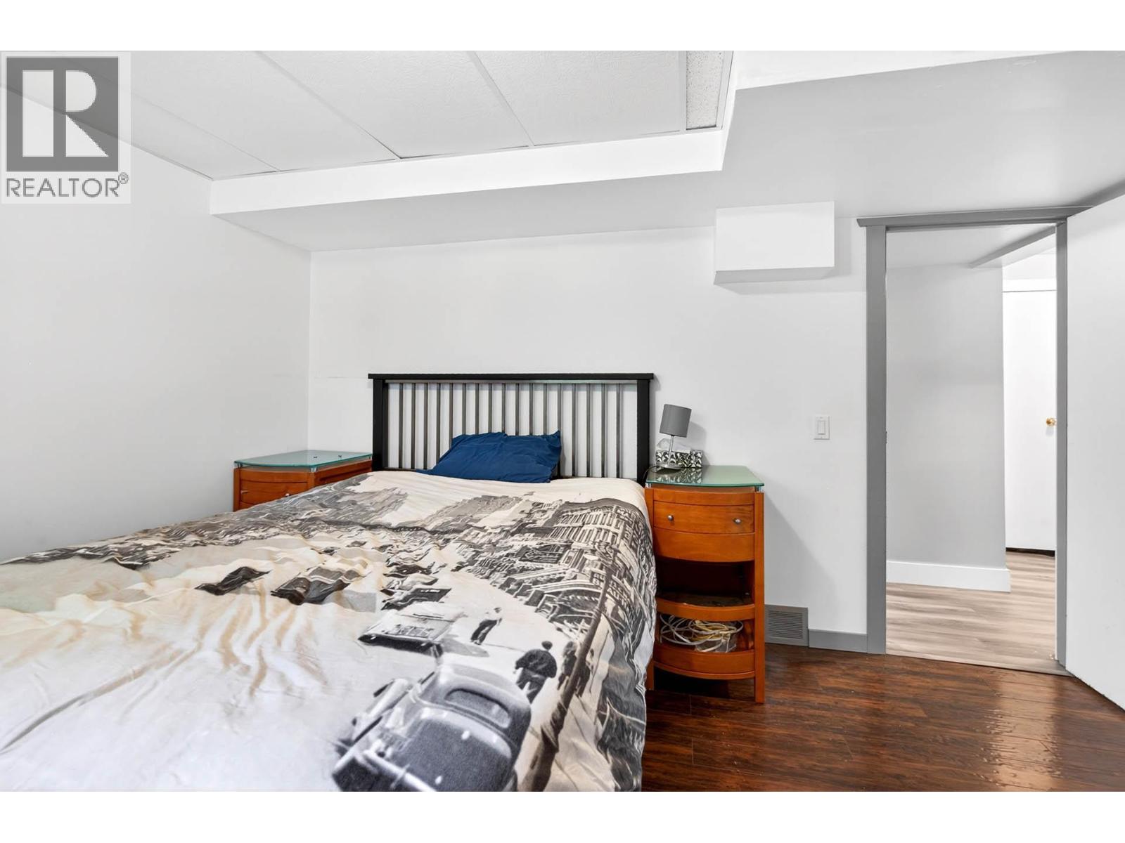 1399 LAMAR Drive - 33