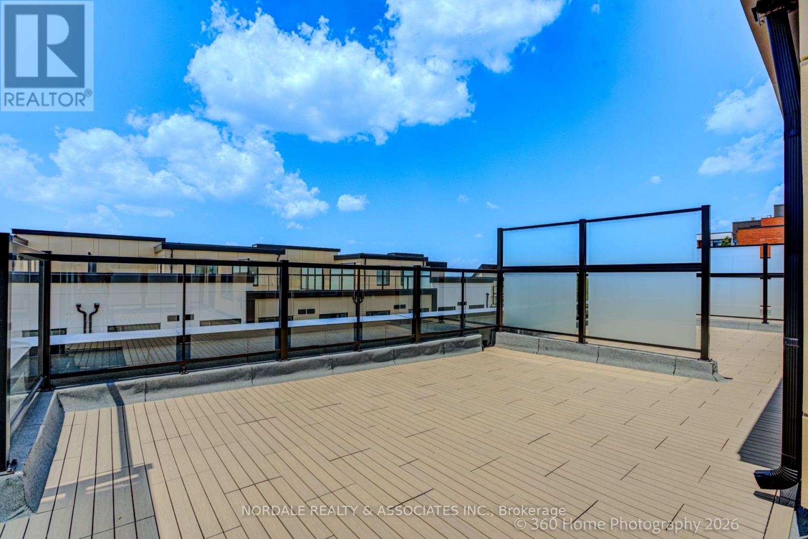 #B211 1650 VICTORIA PARK AVENUE - 12