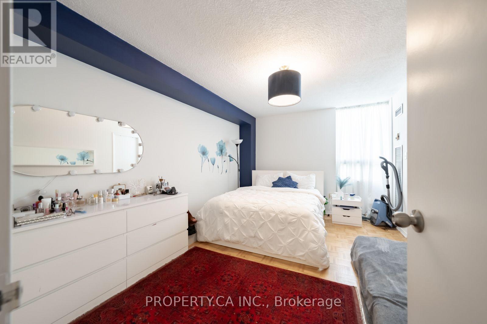 #303 75 GRAYDON HALL DRIVE - 14