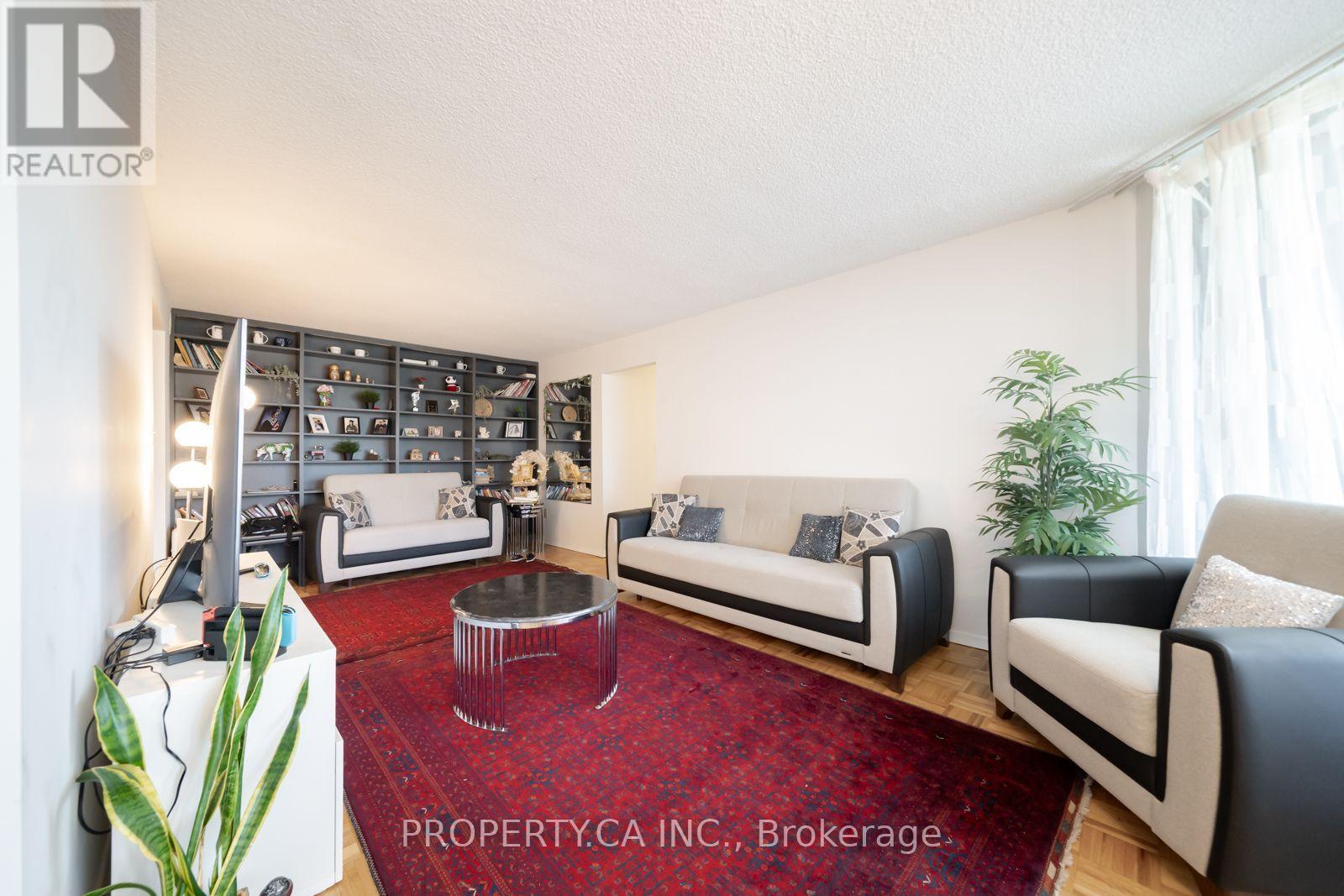 #303 75 GRAYDON HALL DRIVE - 3