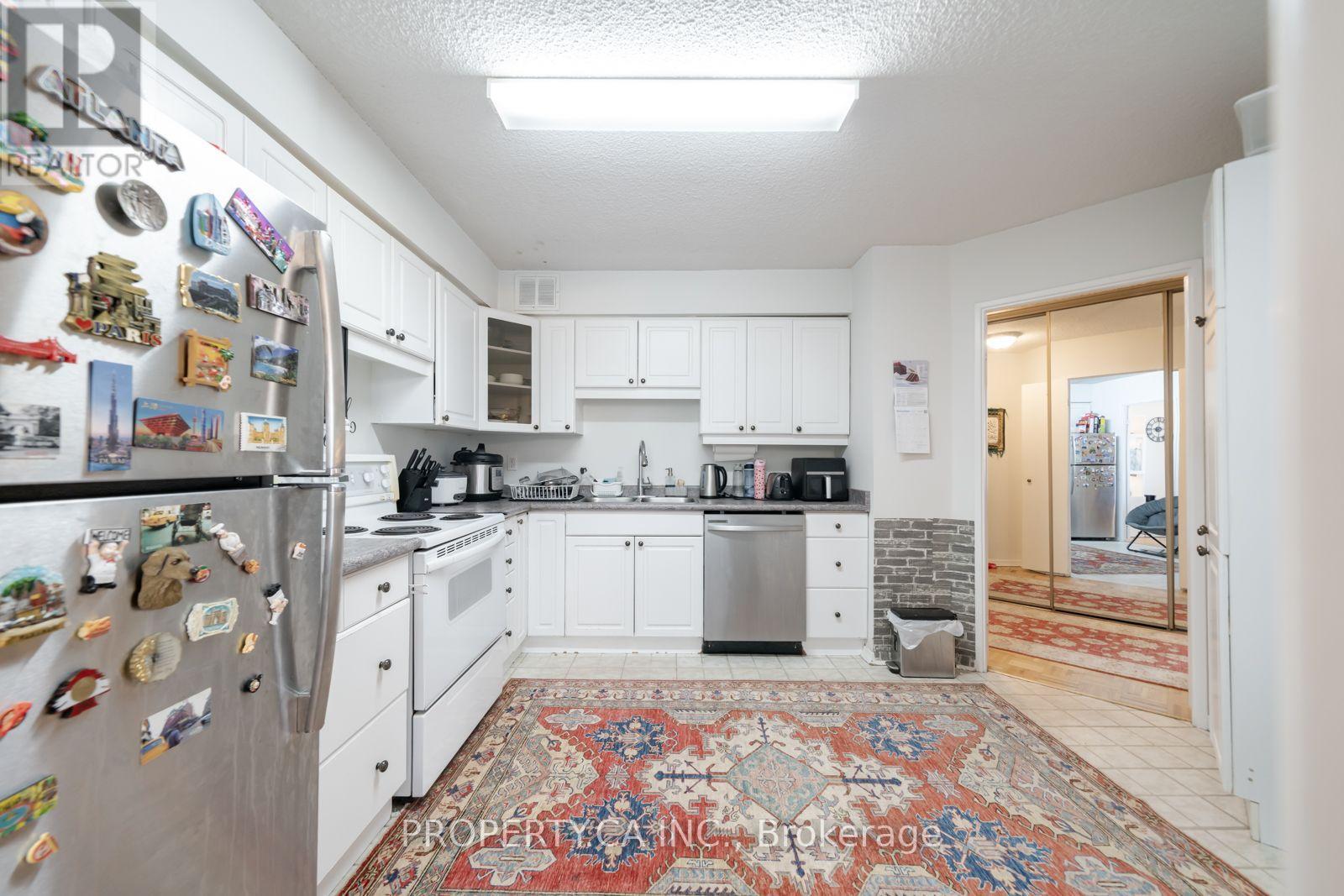 #303 75 GRAYDON HALL DRIVE - 8