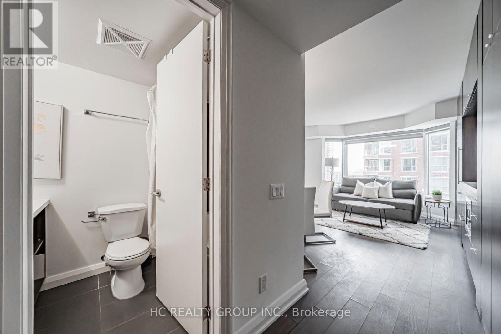 #2014 155 YORKVILLE AVENUE - 11