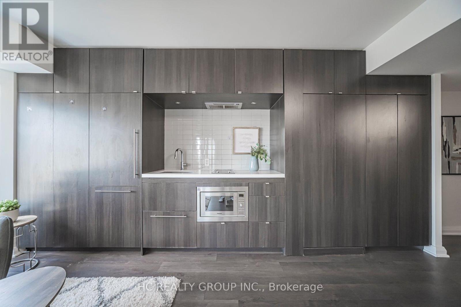 #2014 155 YORKVILLE AVENUE - 14
