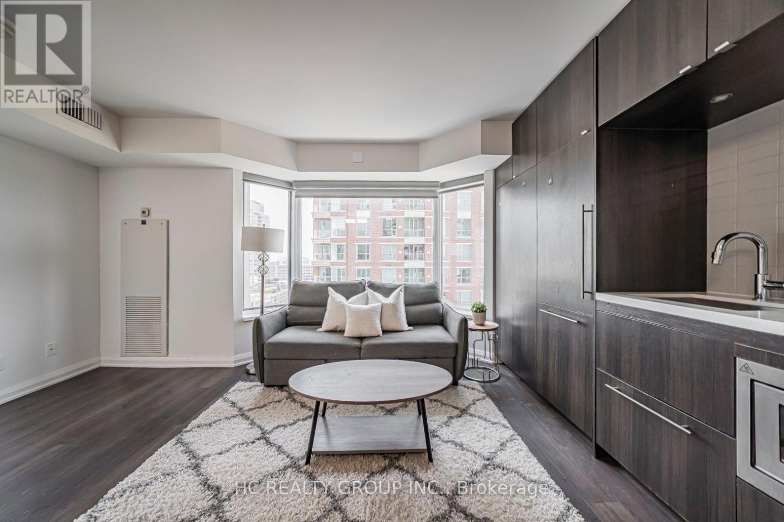 #2014 155 YORKVILLE AVENUE - 22