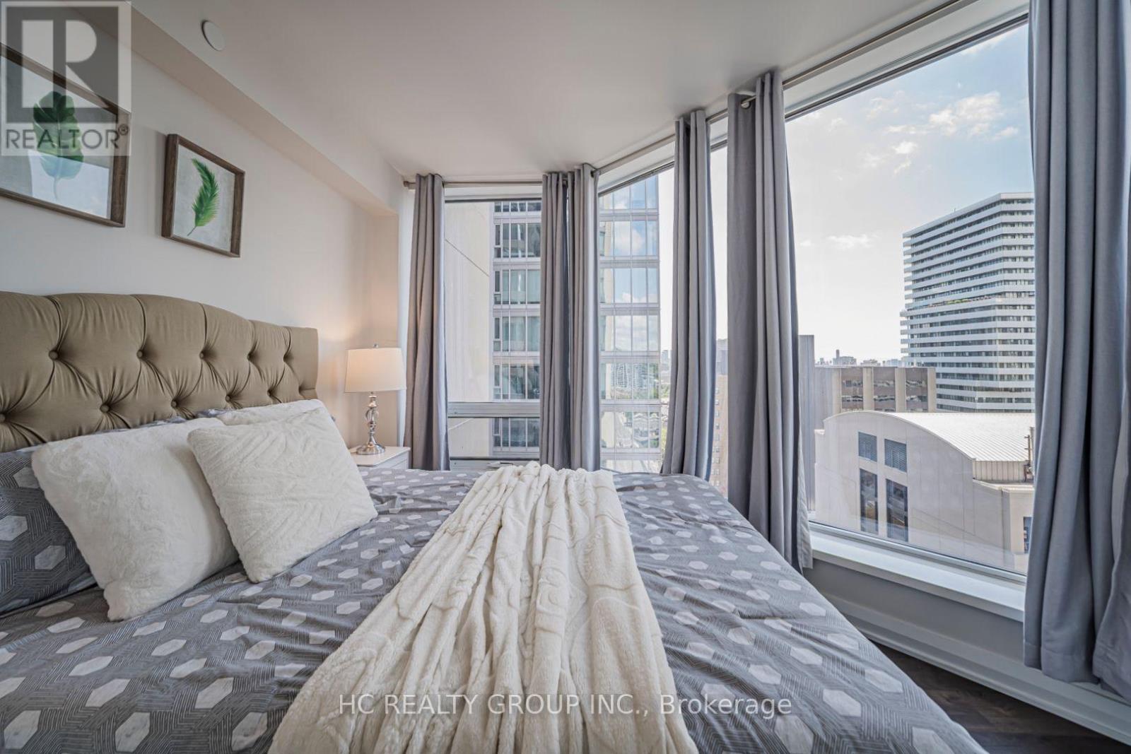 #2014 155 YORKVILLE AVENUE - 25