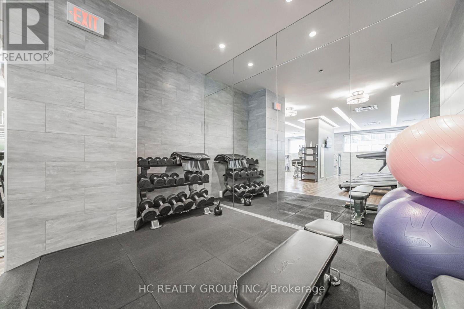 #2014 155 YORKVILLE AVENUE - 30