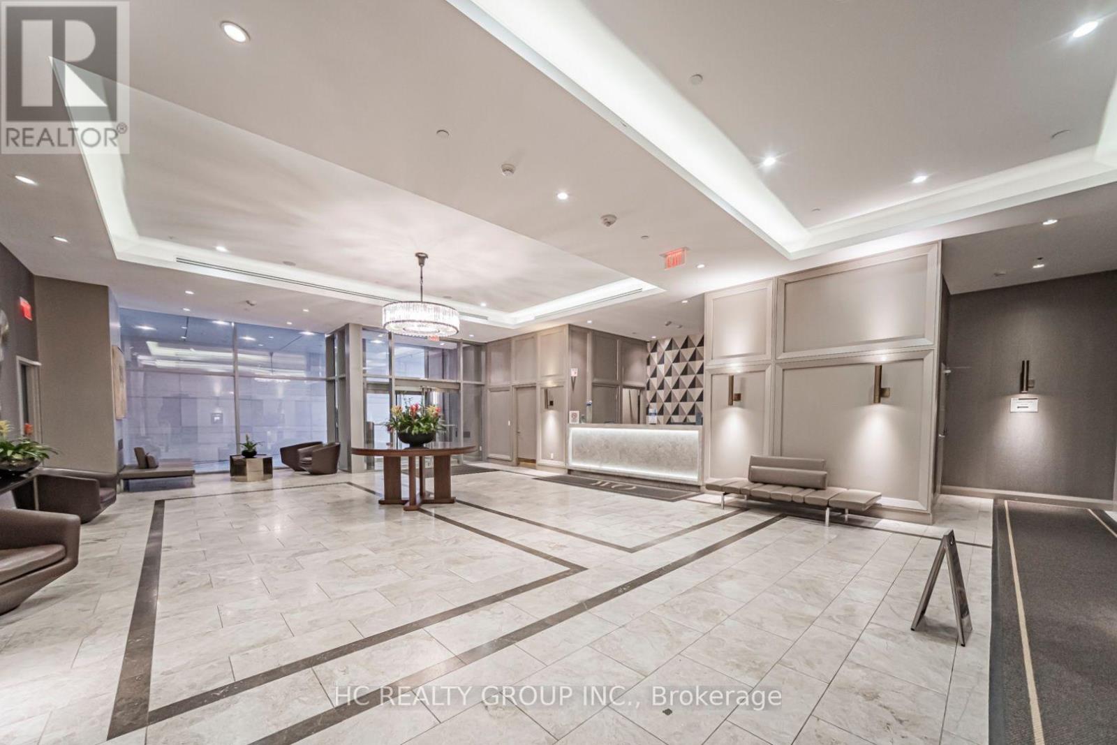 #2014 155 YORKVILLE AVENUE - 5