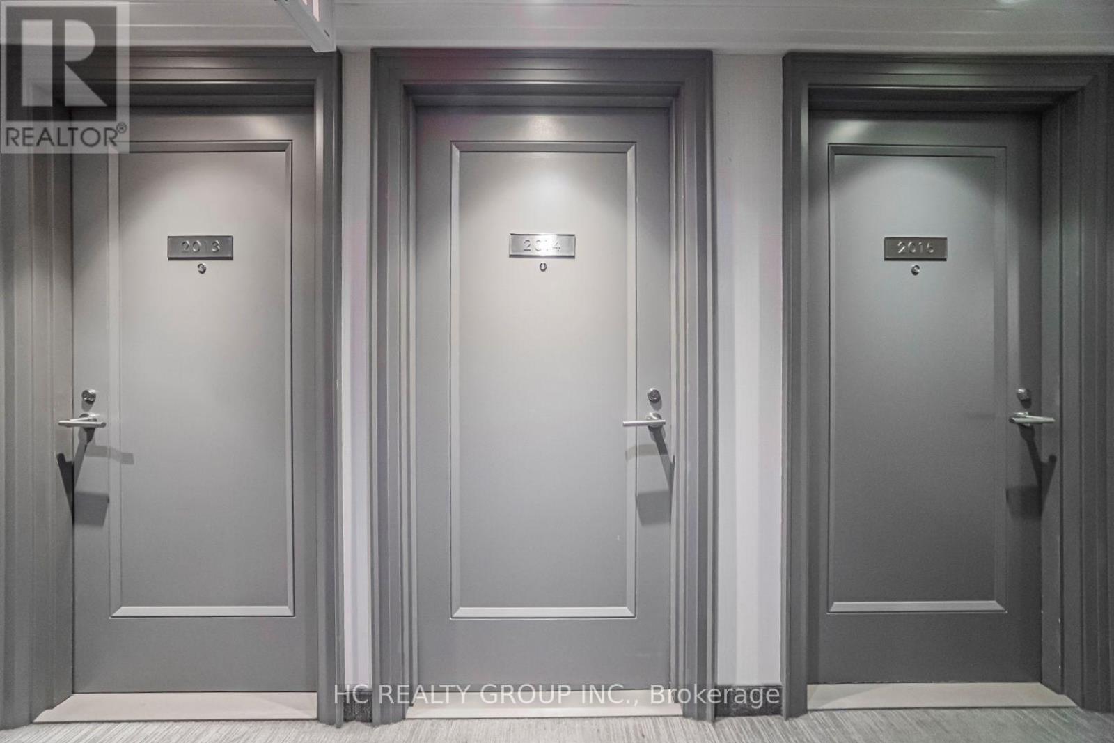 #2014 155 YORKVILLE AVENUE - 8