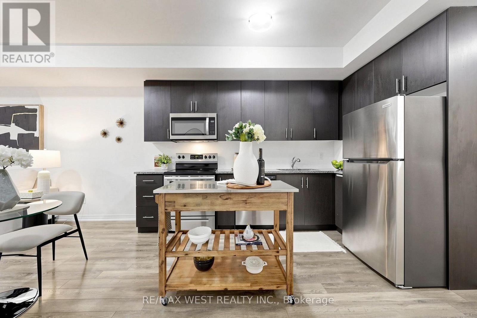 #404 2635 WILLIAM JACKSON DRIVE - 12