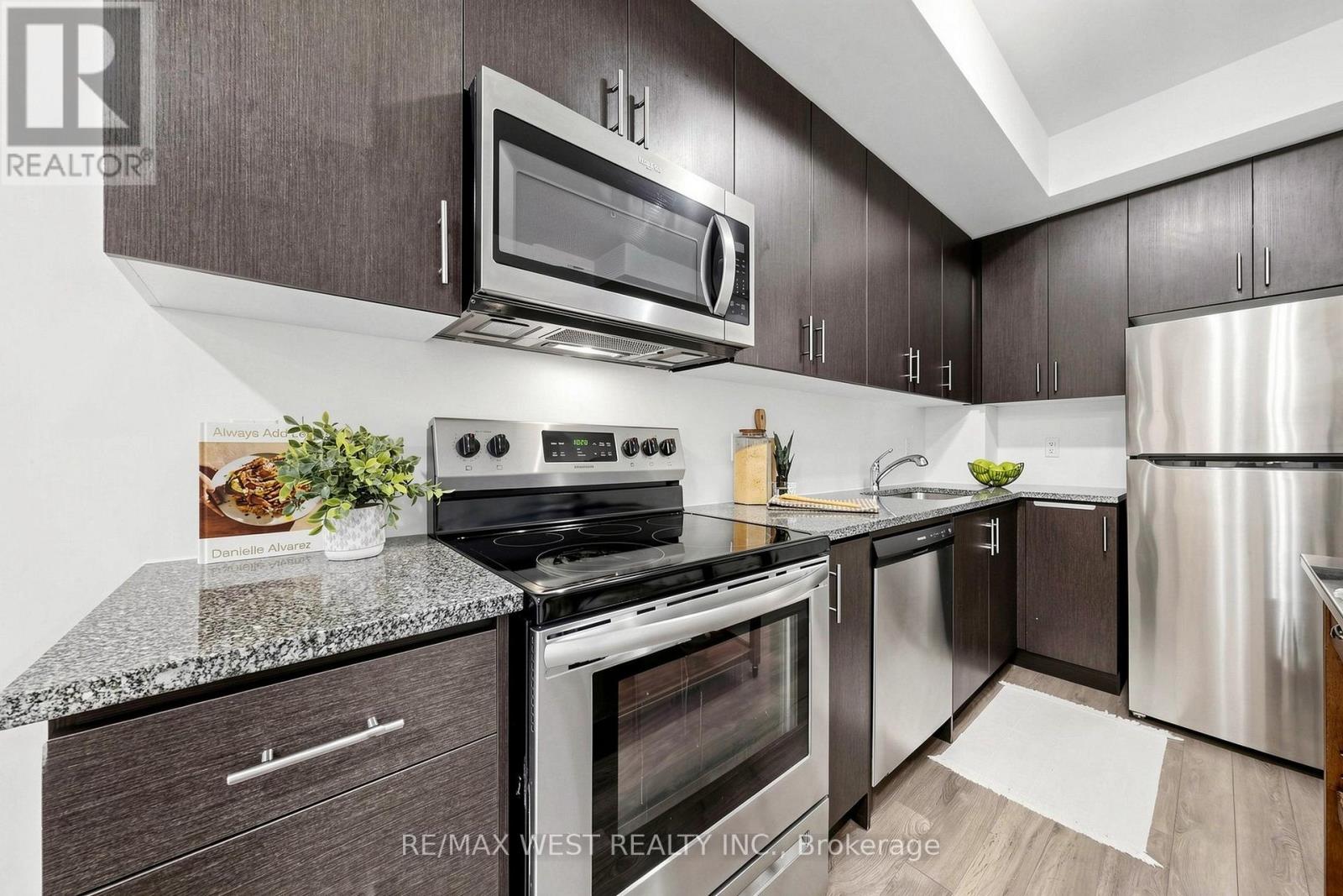 #404 2635 WILLIAM JACKSON DRIVE - 19