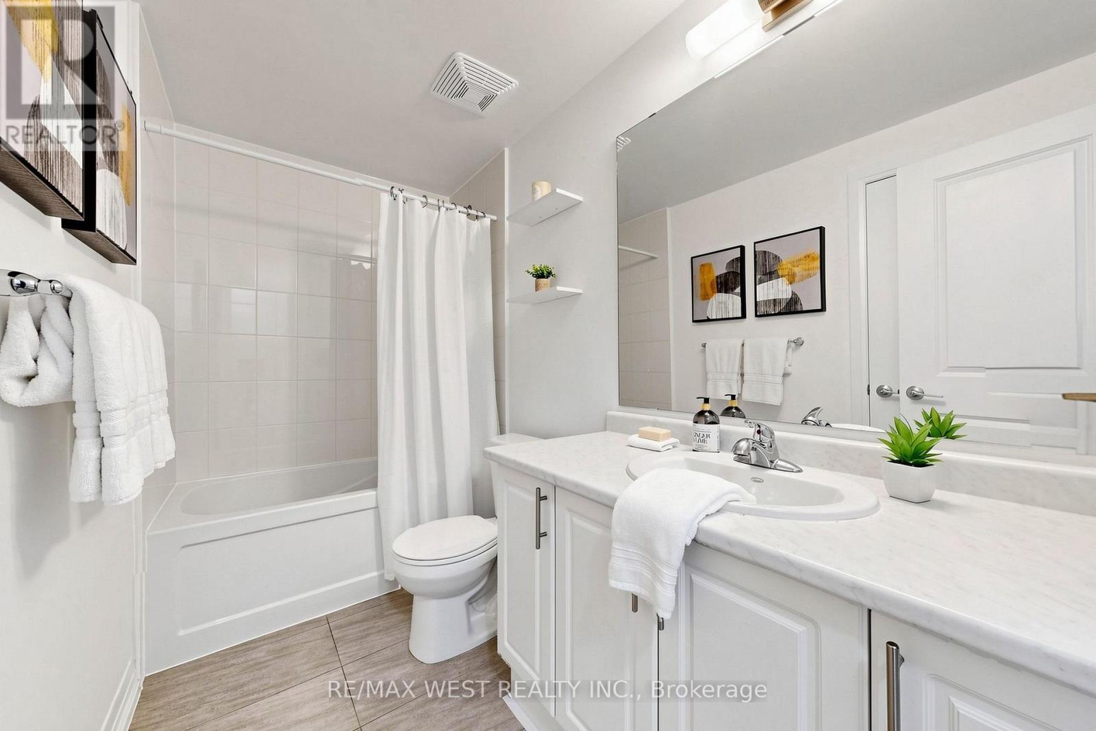 #404 2635 WILLIAM JACKSON DRIVE - 29