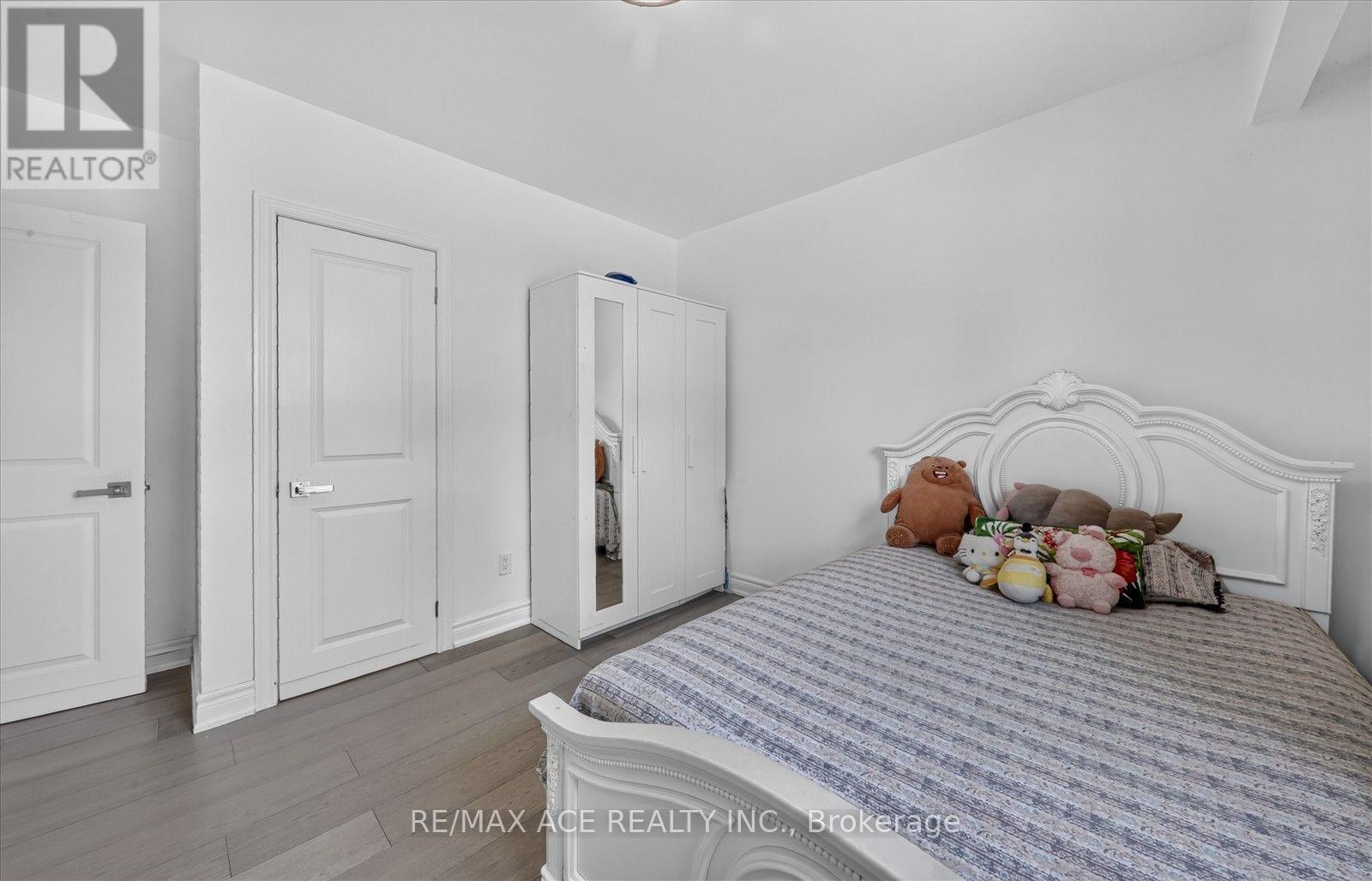 60 CHILLERY AVENUE - 21