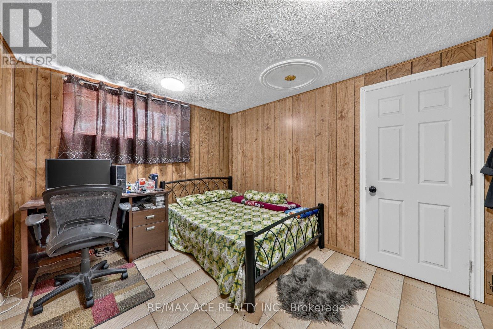 60 CHILLERY AVENUE - 30