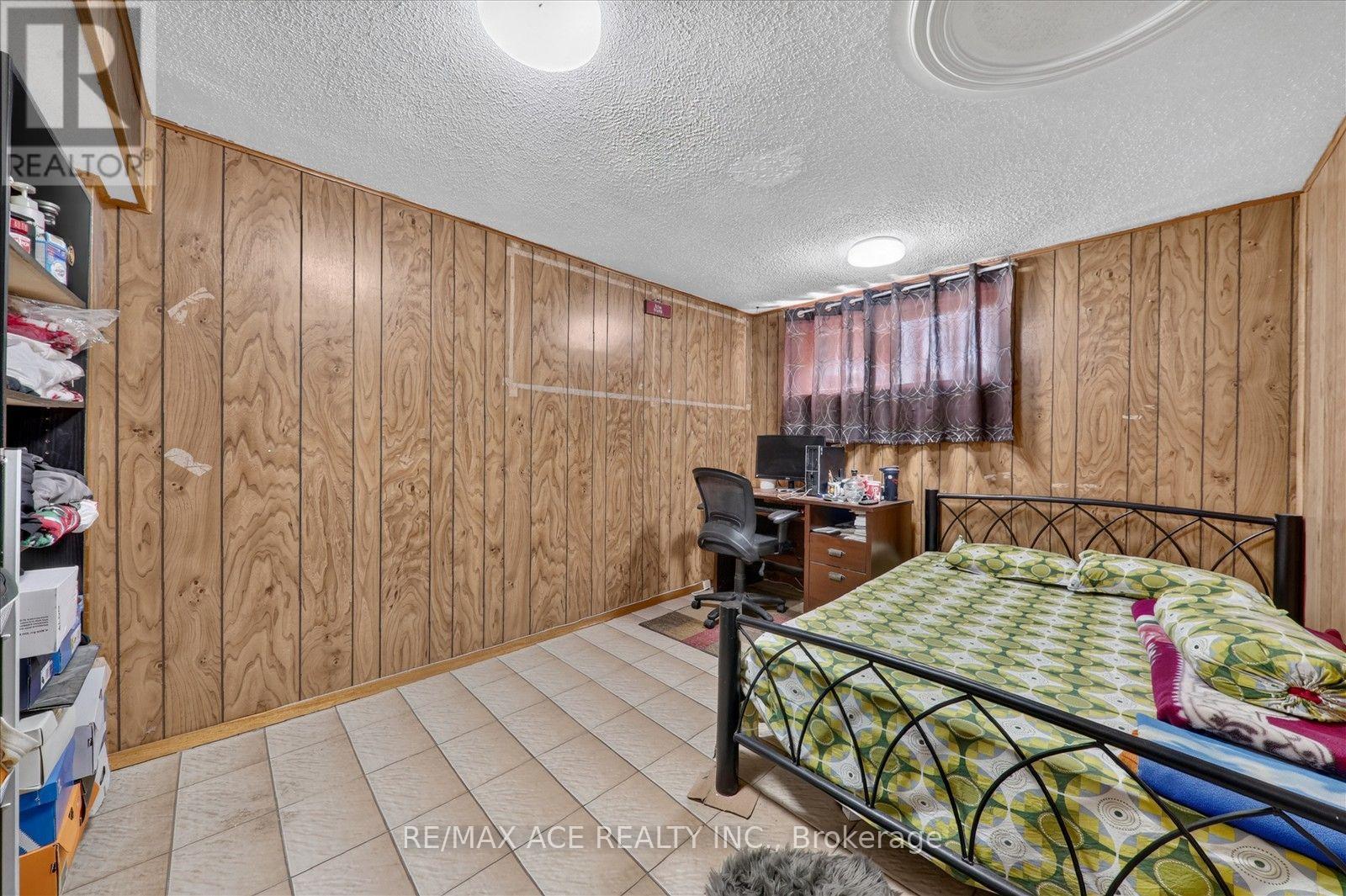 60 CHILLERY AVENUE - 31