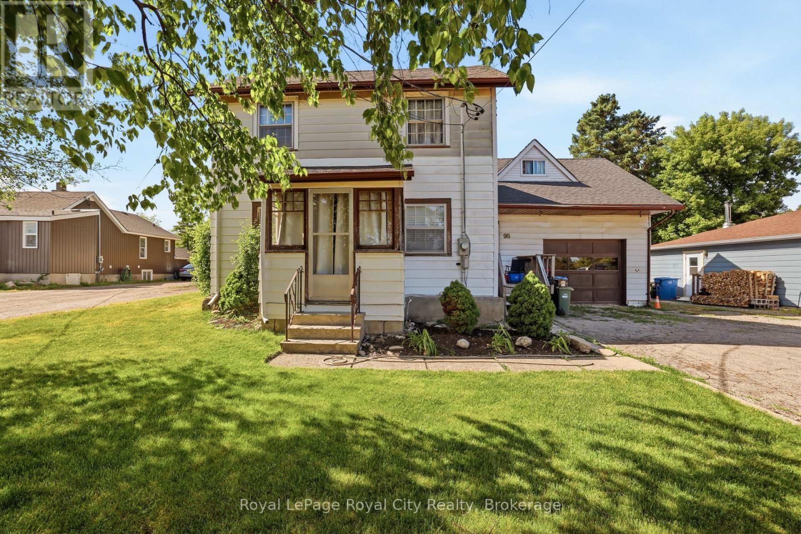 96 BEAUMONT CRESCENT - 1