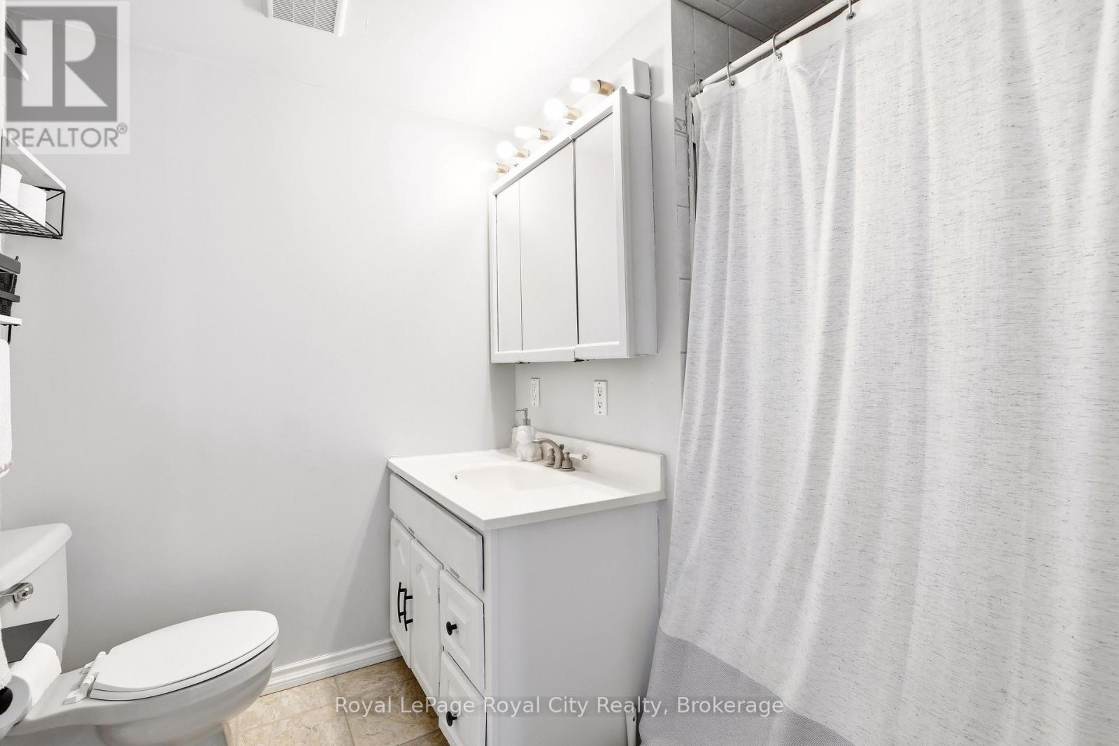 96 BEAUMONT CRESCENT - 18