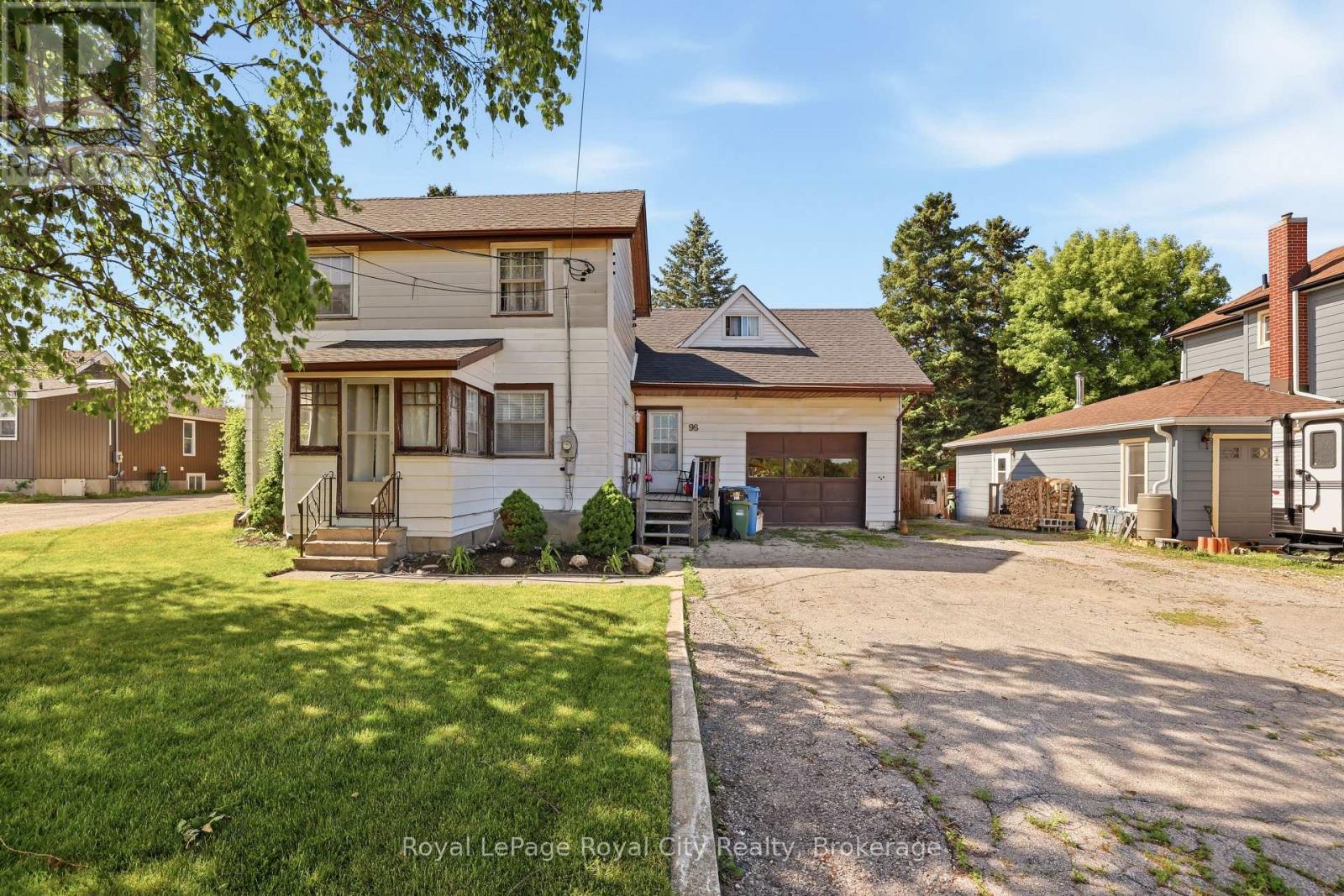 96 BEAUMONT CRESCENT - 2