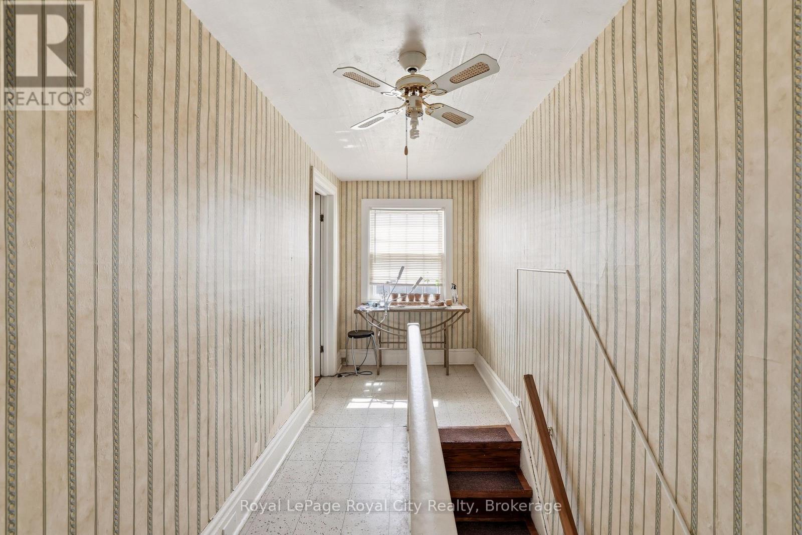 96 BEAUMONT CRESCENT - 20