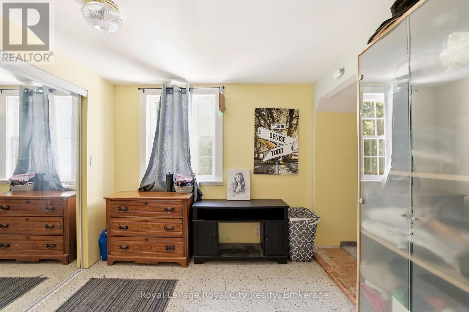 96 BEAUMONT CRESCENT - 24