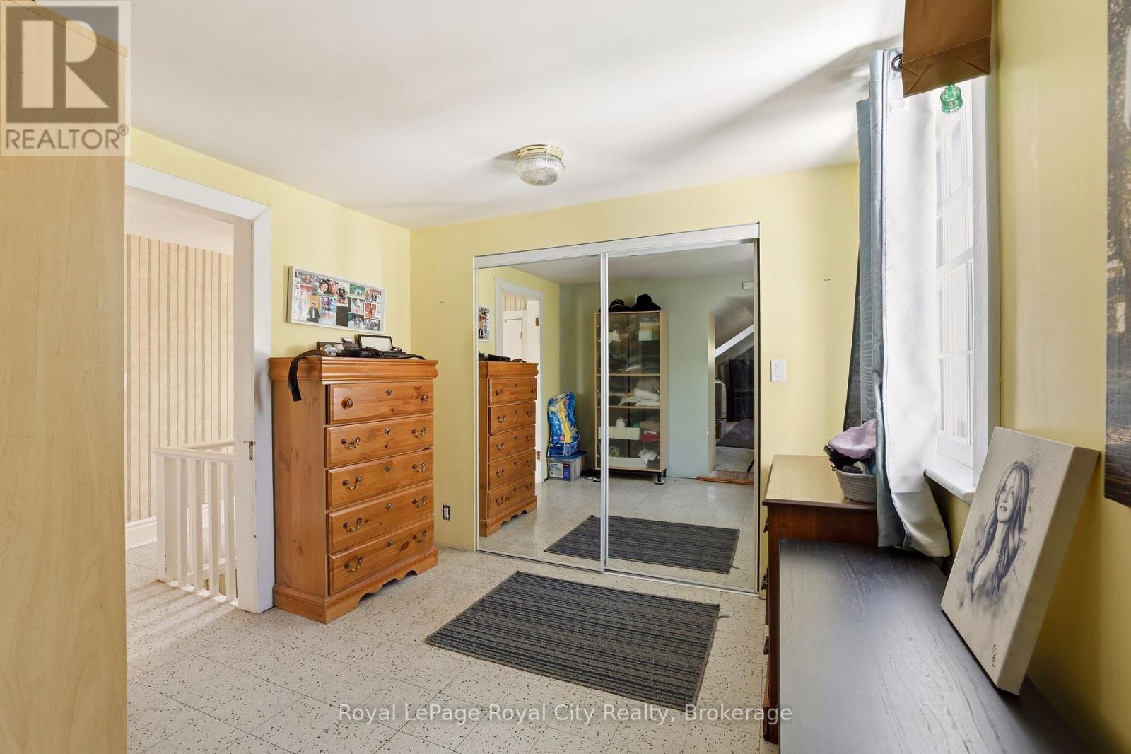 96 BEAUMONT CRESCENT - 25