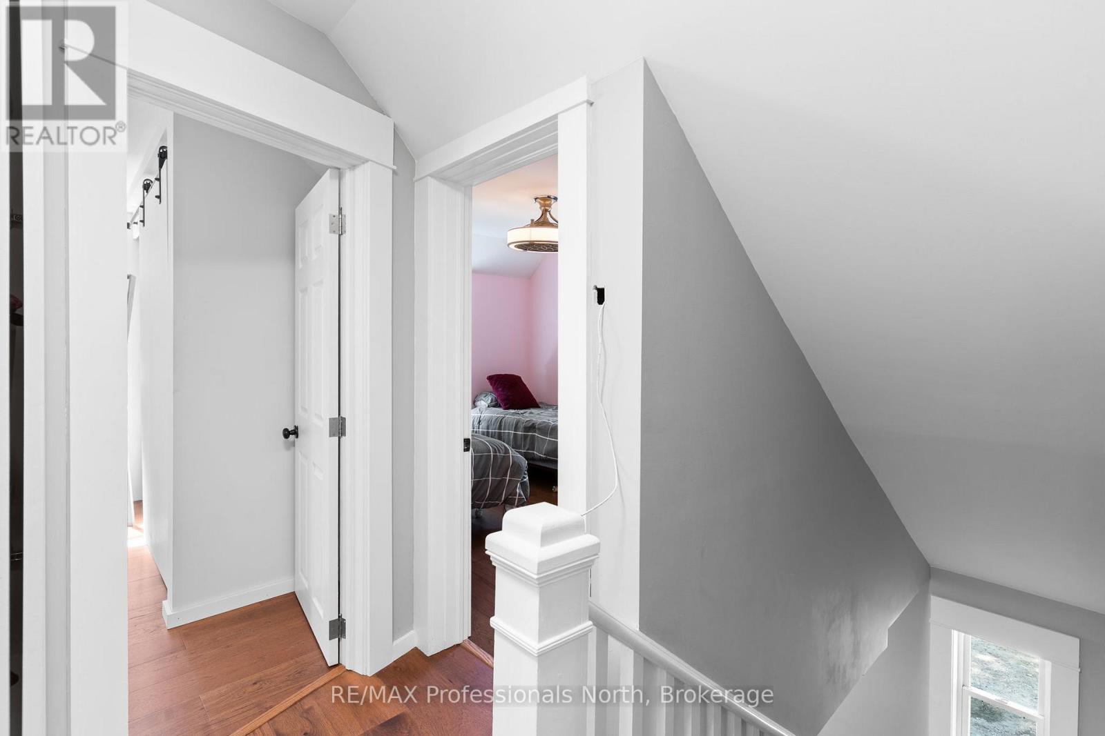 501 MOUNTAIN STREET - 19