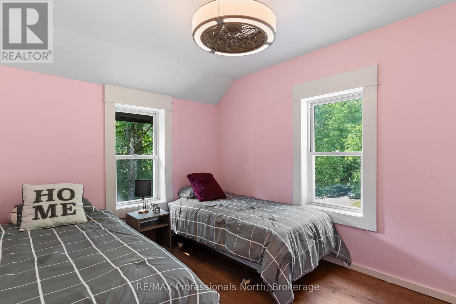 501 MOUNTAIN STREET - 24