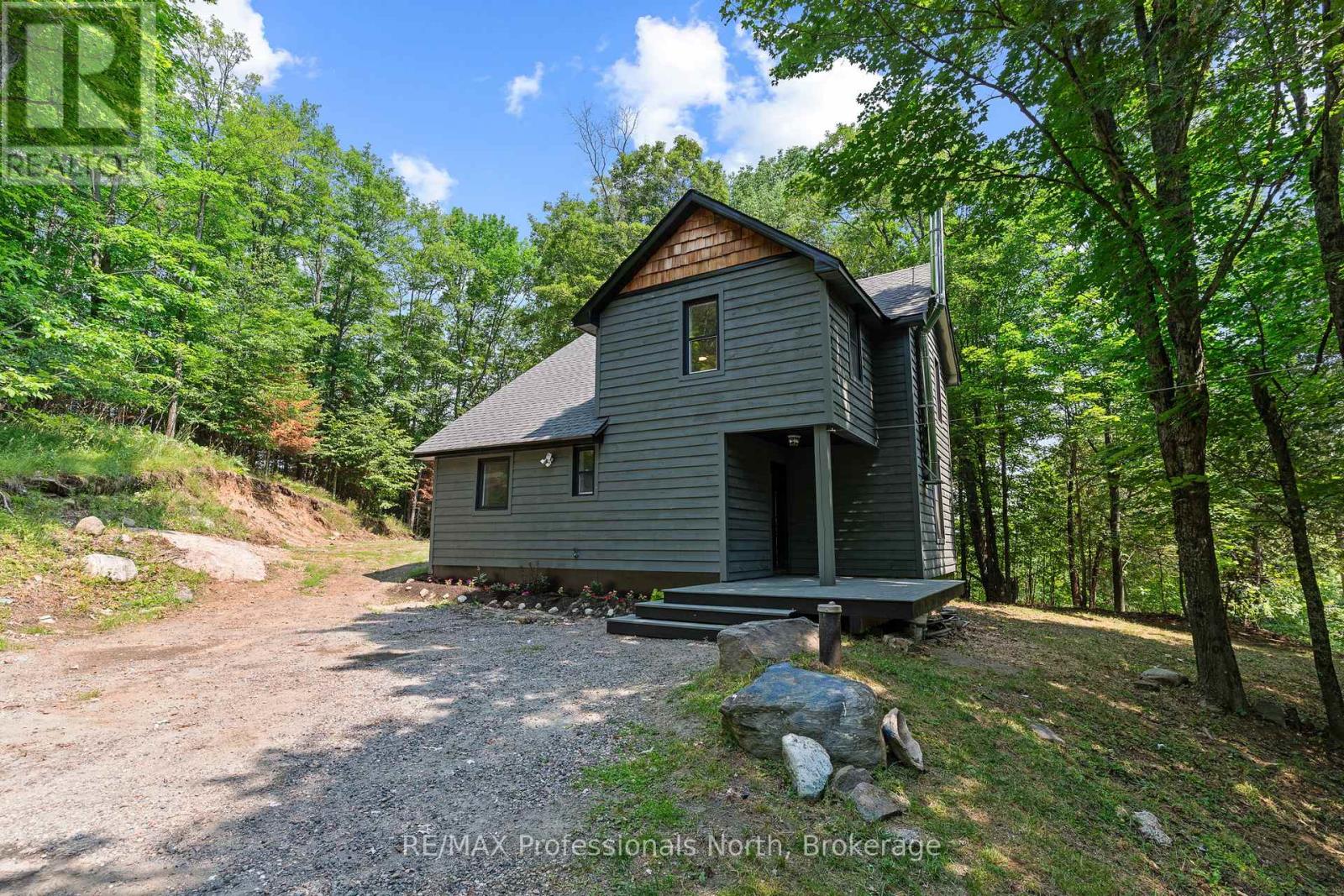 501 MOUNTAIN STREET - 3