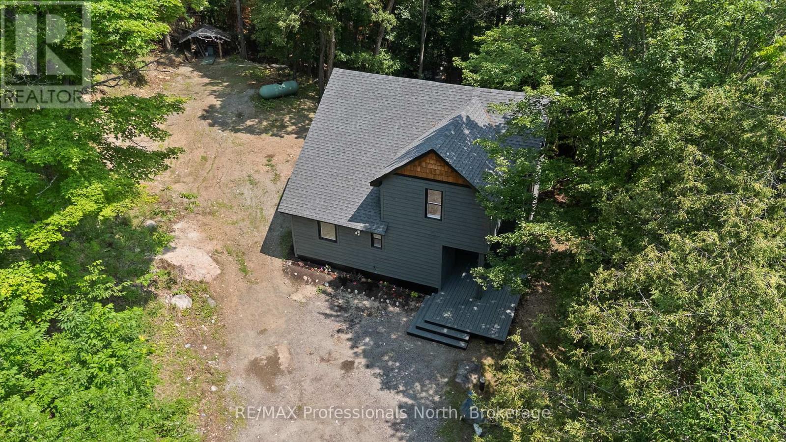 501 MOUNTAIN STREET - 30