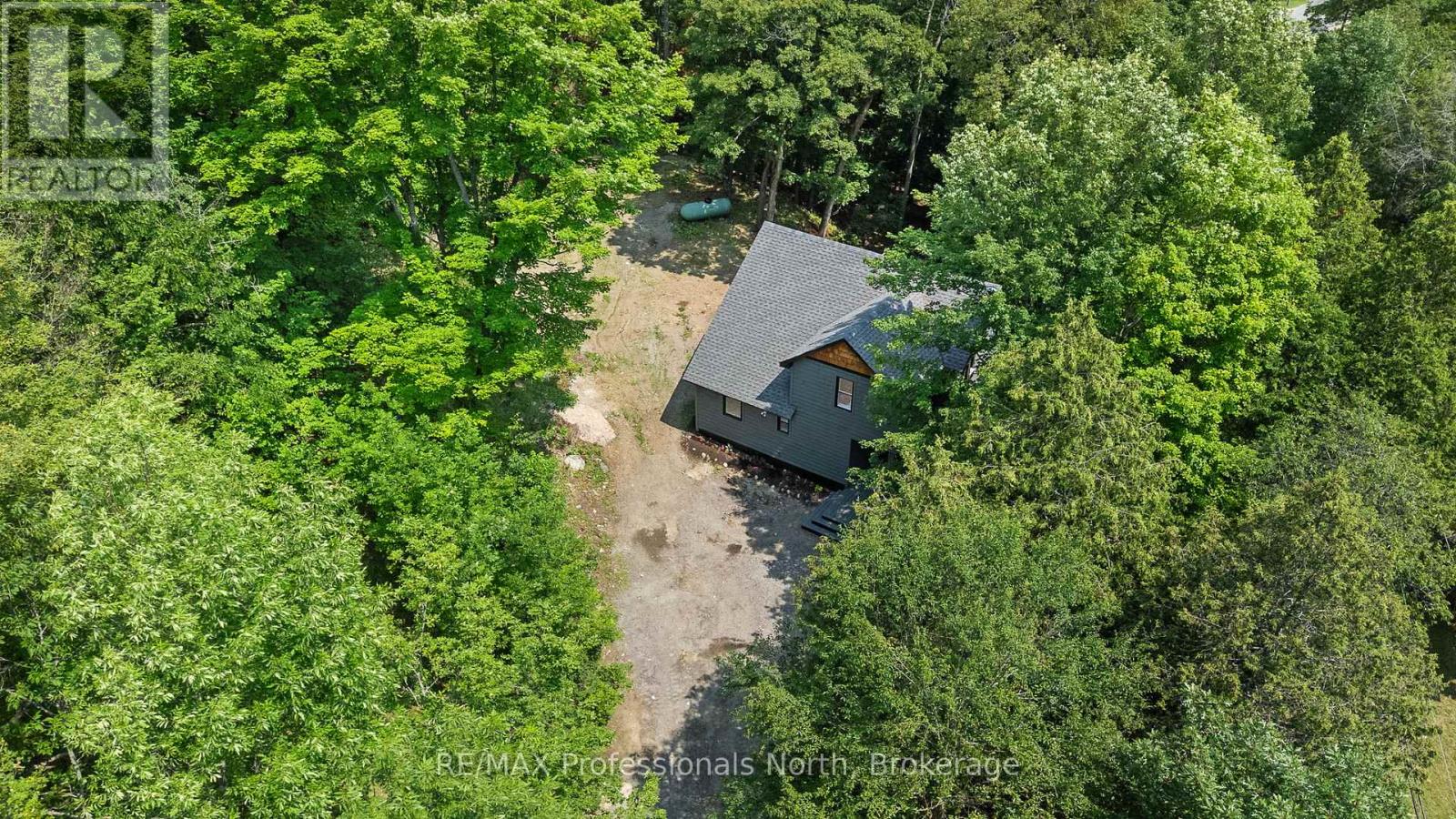501 MOUNTAIN STREET - 32