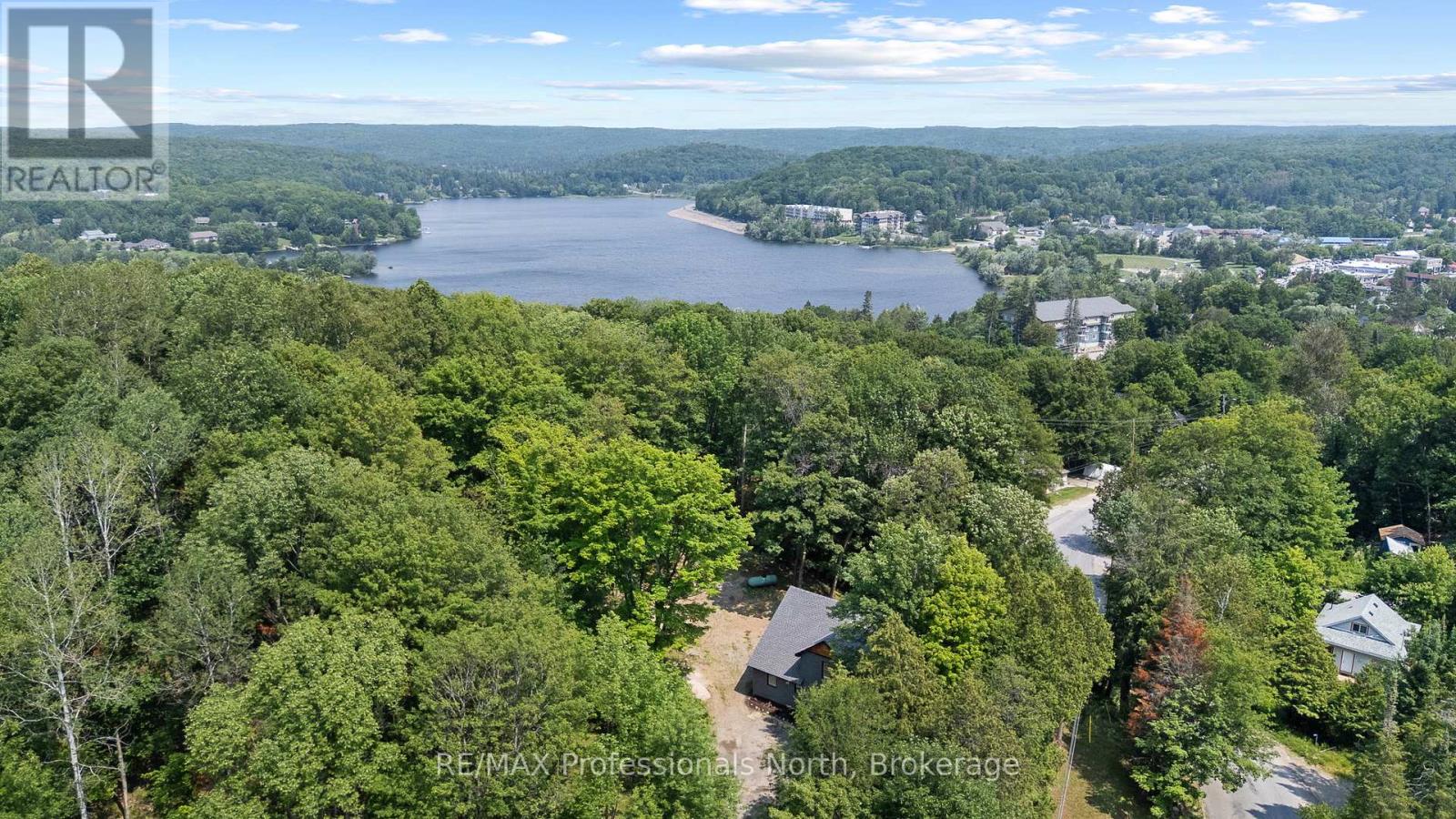 501 MOUNTAIN STREET - 33