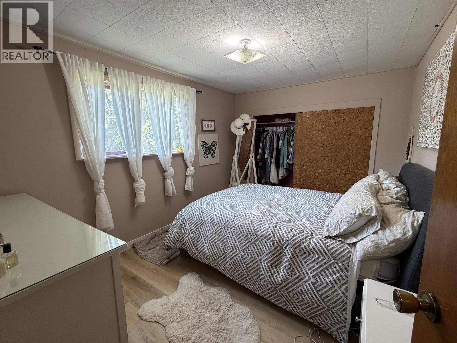 1575 SODA CREEK TOWNSITE ROAD - 7
