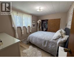 Primary Bedroom - 1575 Soda Creek Townsite Road, Williams Lake, BC V2G5A4 Photo 7