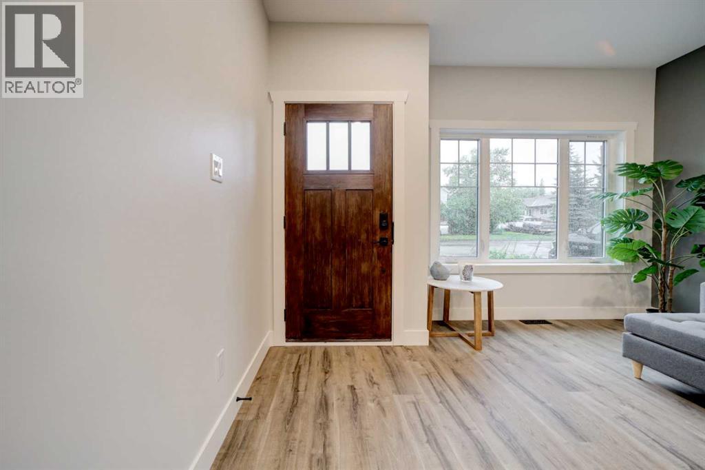 1179 James Avenue - 2