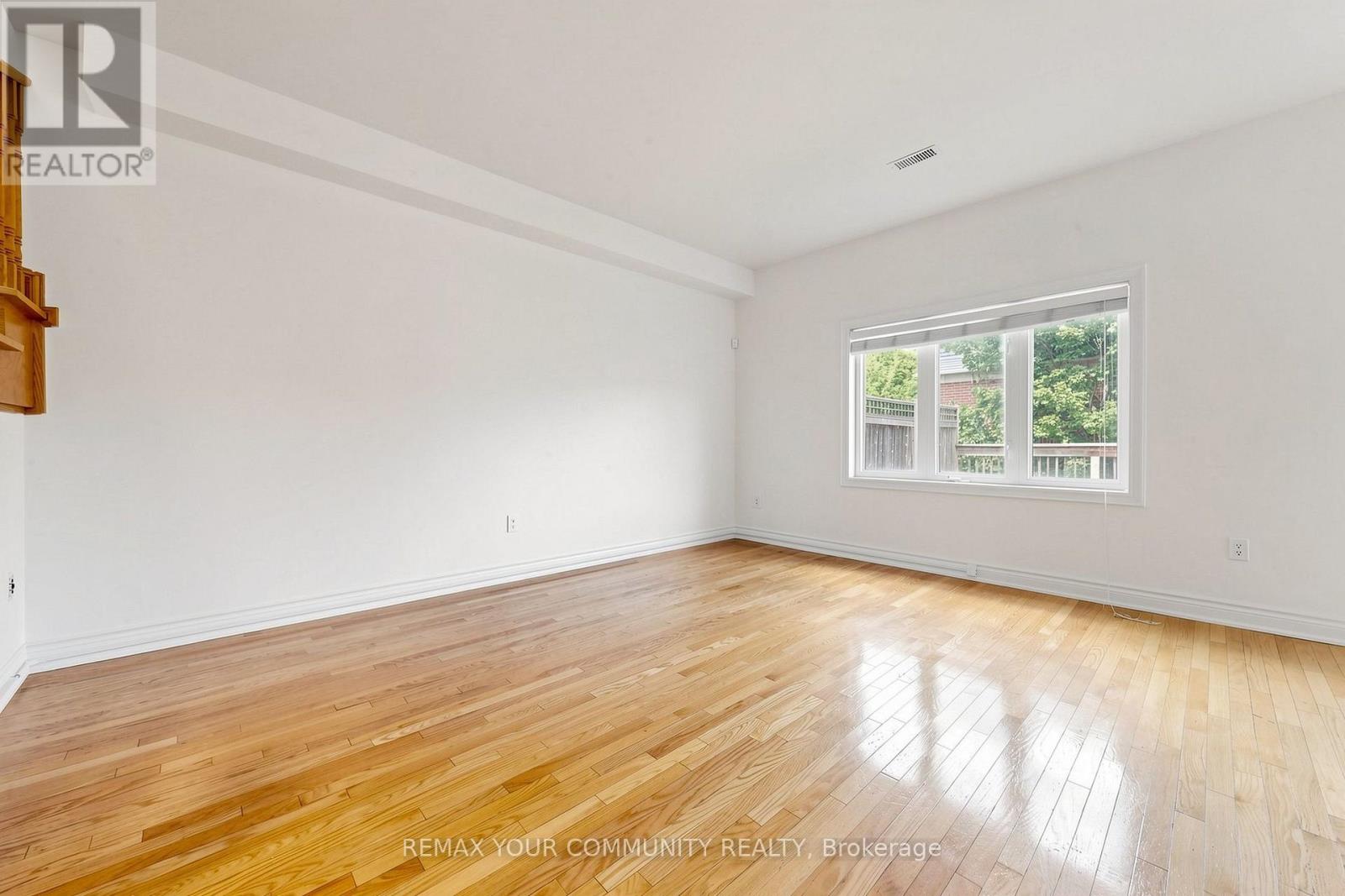 2298 MAJOR MACKENZIE DRIVE - 19