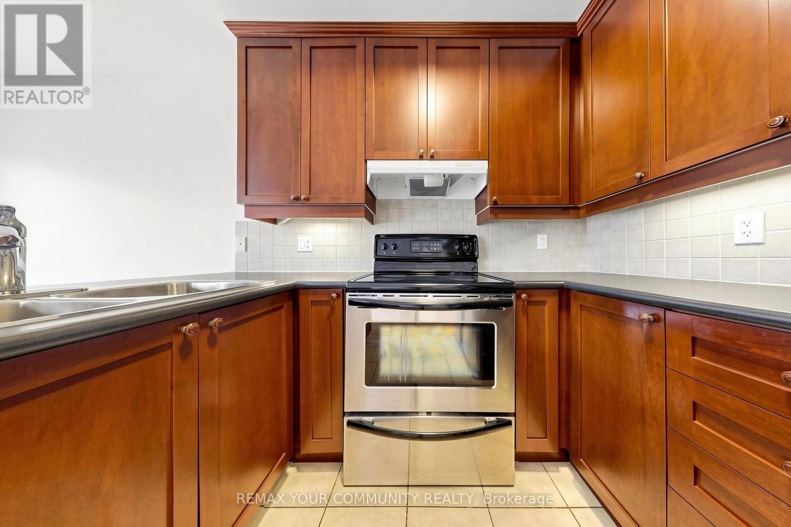 2298 MAJOR MACKENZIE DRIVE - 26